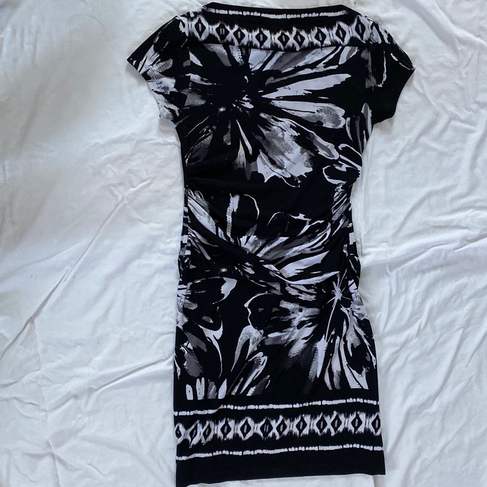 Size 4 saint tropez dress